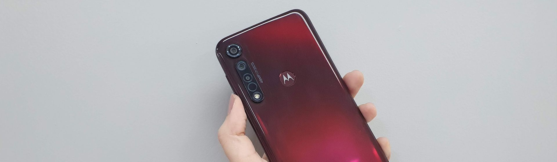 Capa do post: Família Moto G8: conheça as diferenças entre 'Play', 'Power' e 'Plus'