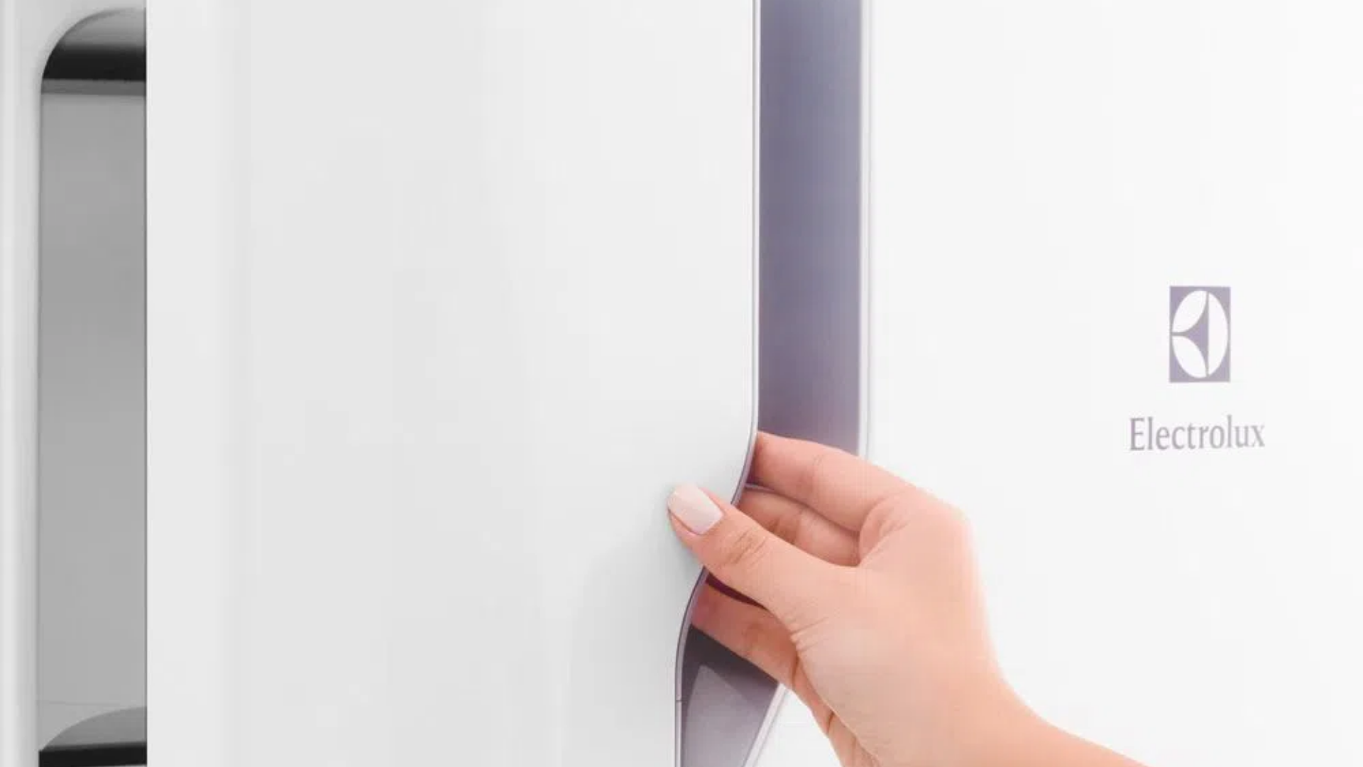 Confira quais são as melhores geladeiras de 1 porta de 2020! (Imagem: Divulgação/Electrolux)