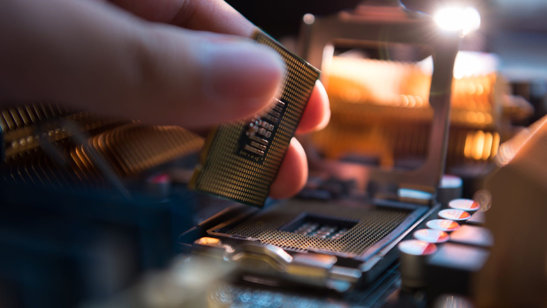 Confira os melhores processadores de 2019. (Foto: Shutterstock/Pawarun Chitchirachan)