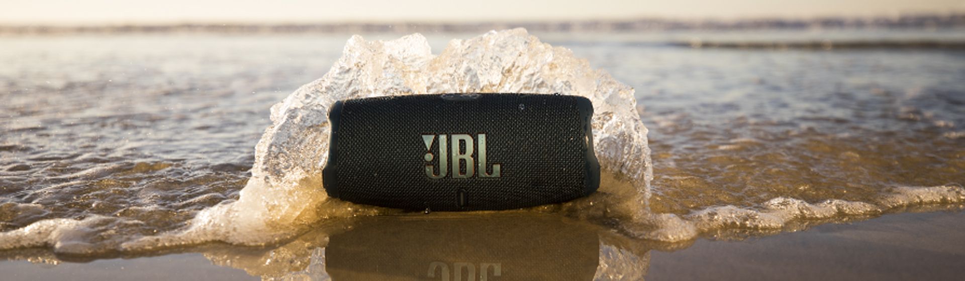 Capa do post: JBL lança a JBL Charge 5 com bateria para 20 horas