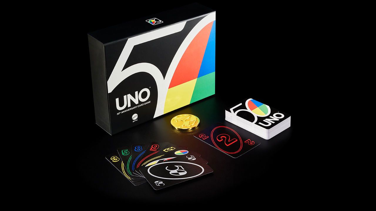 Uno Jogo De Cartas