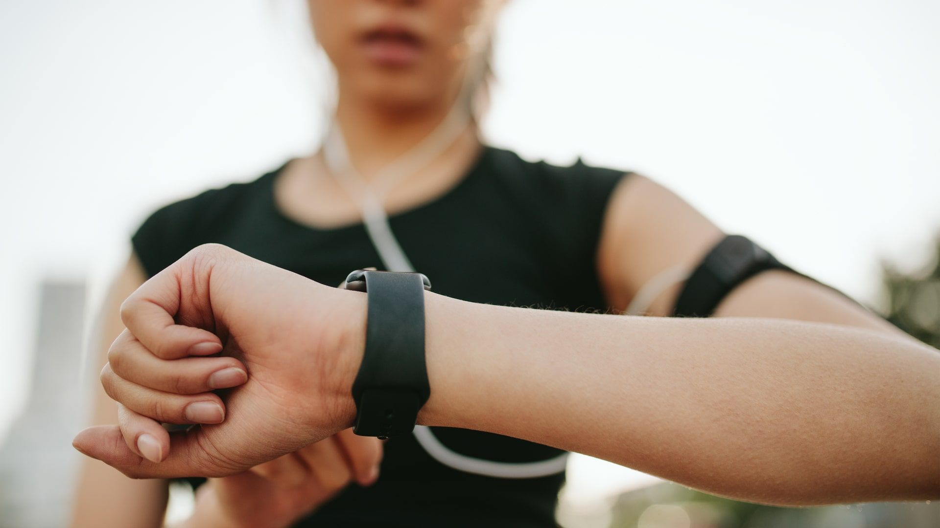 Smartwatches são ótimos aliados para acompanhamento de exercício físico (Foto: Shutterstock)