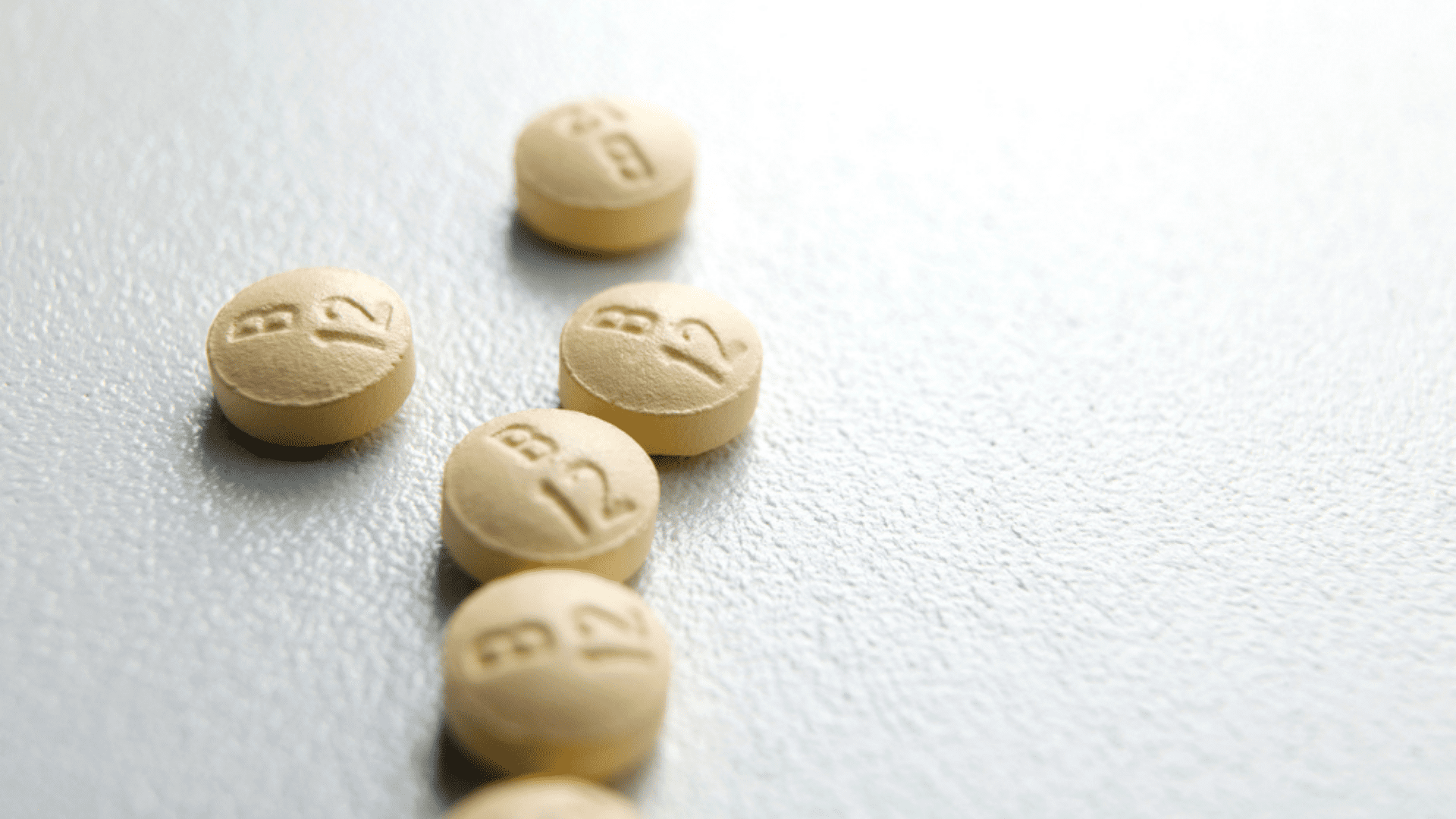 Veja a nossa seleção das melhores vitaminas B12 de 2021! (Imagem: Reprodução/Shutterstock)