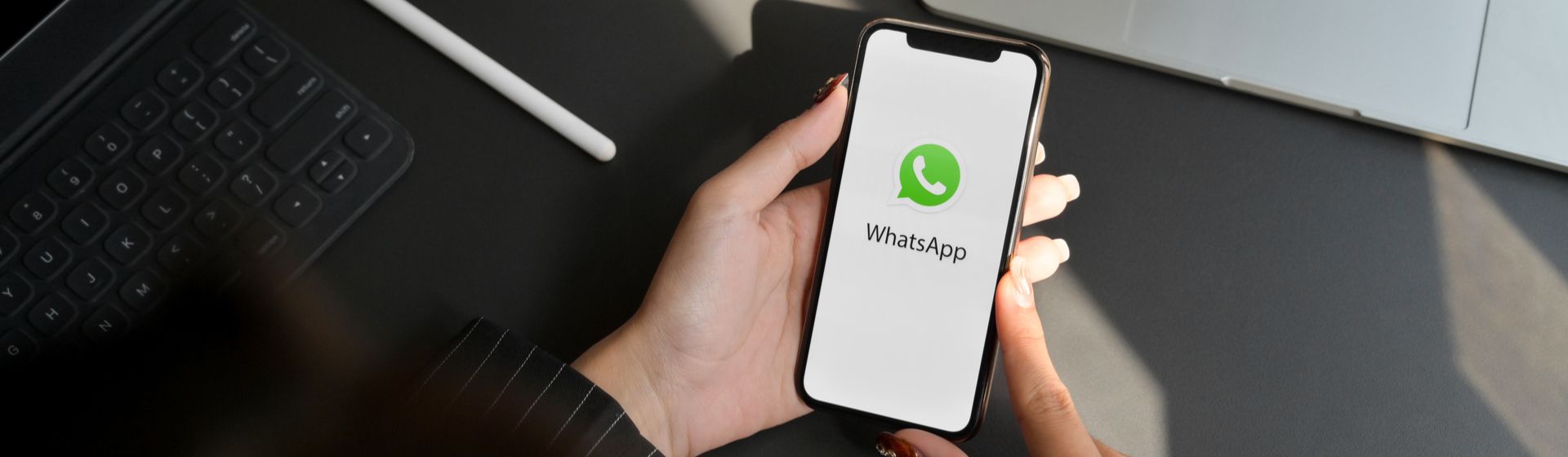 Capa do post: Mensagem automática no WhatsApp: aprenda como colocar