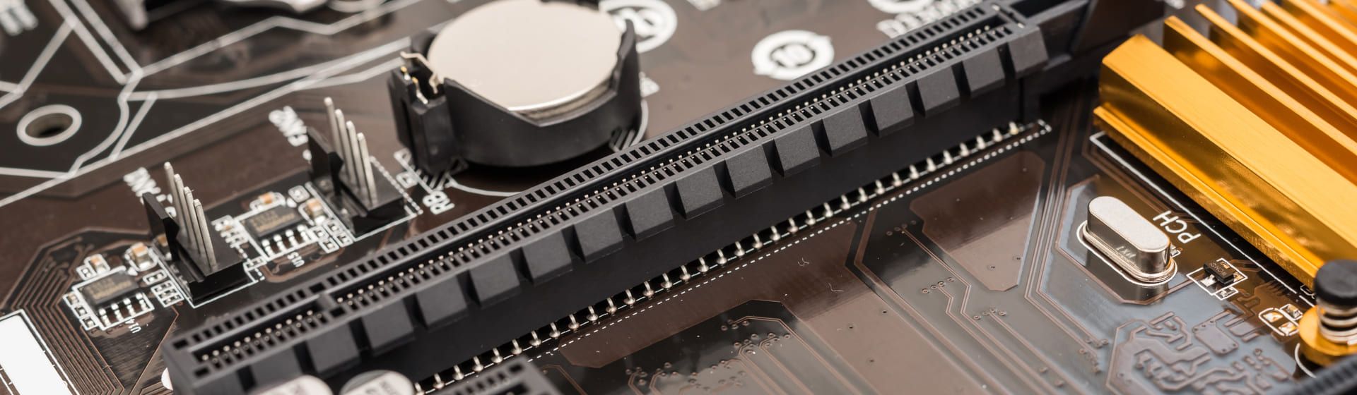Capa do post: PCI Express: o que é e que diferença faz nos componentes do PC