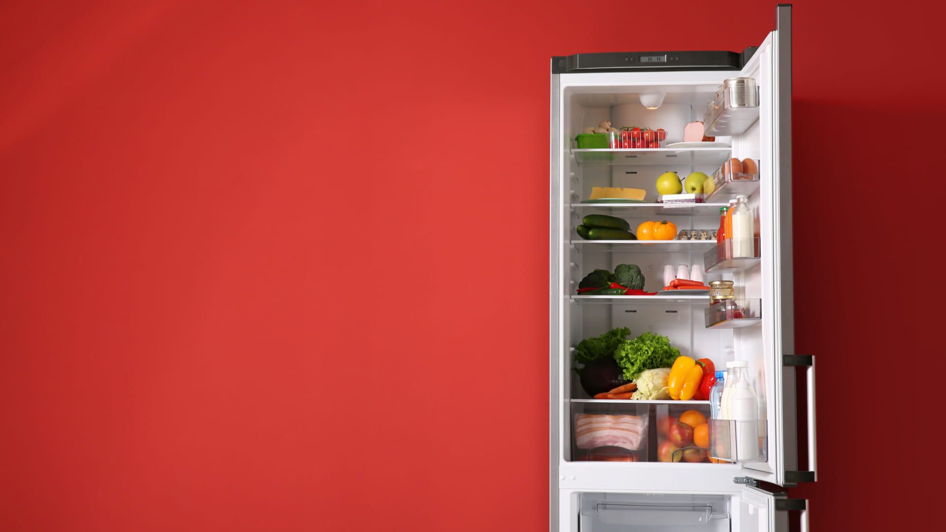 Confira qual o tamanho de geladeira ideal para a sua casa (Imagem: Reprodução/Shutterstock)