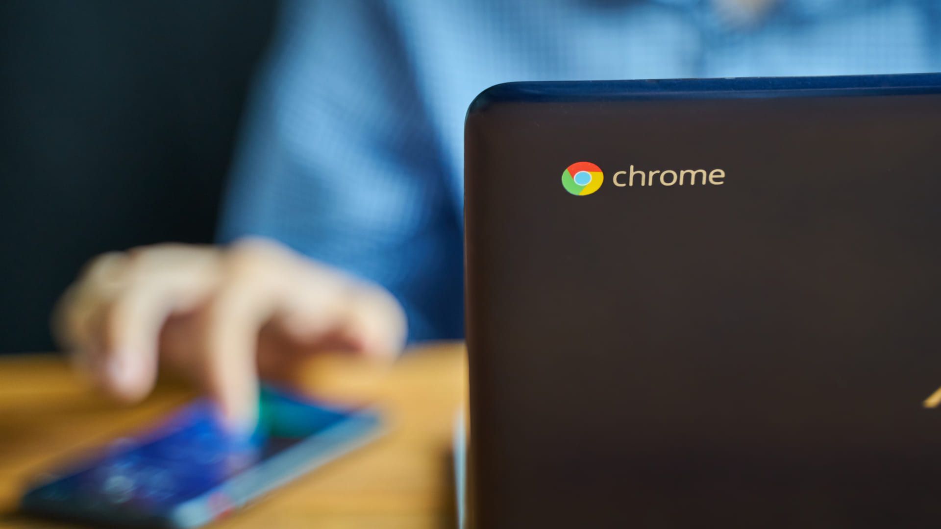 O Chromebook é um dispositivo ideal para quem prioriza mobilidade e bateria de maior performance. (Fonte: Shutterstock)
