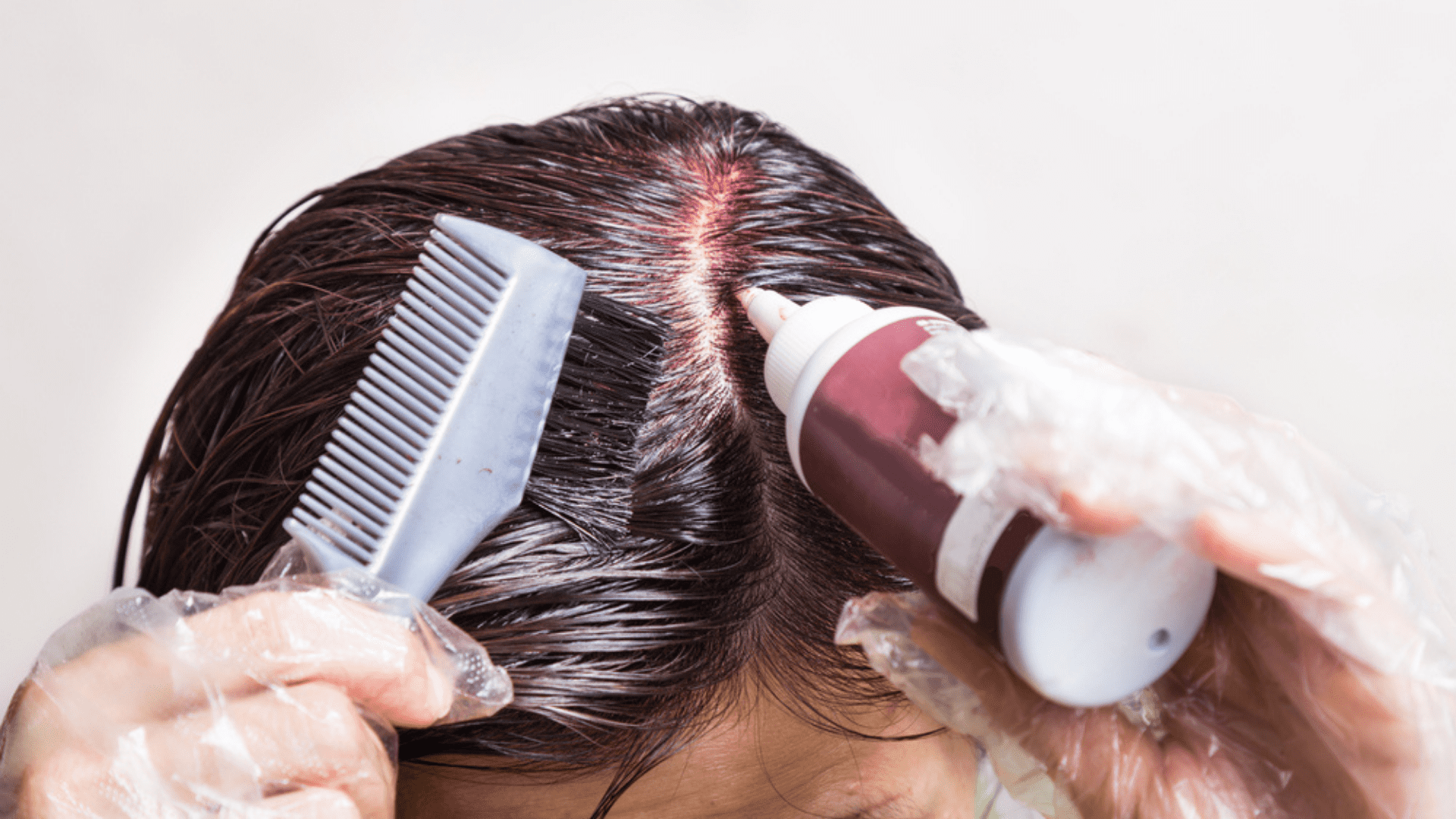 Veja como escolher a sua tinta de cabelo (Imagem: Reprodução/Shutterstock)
