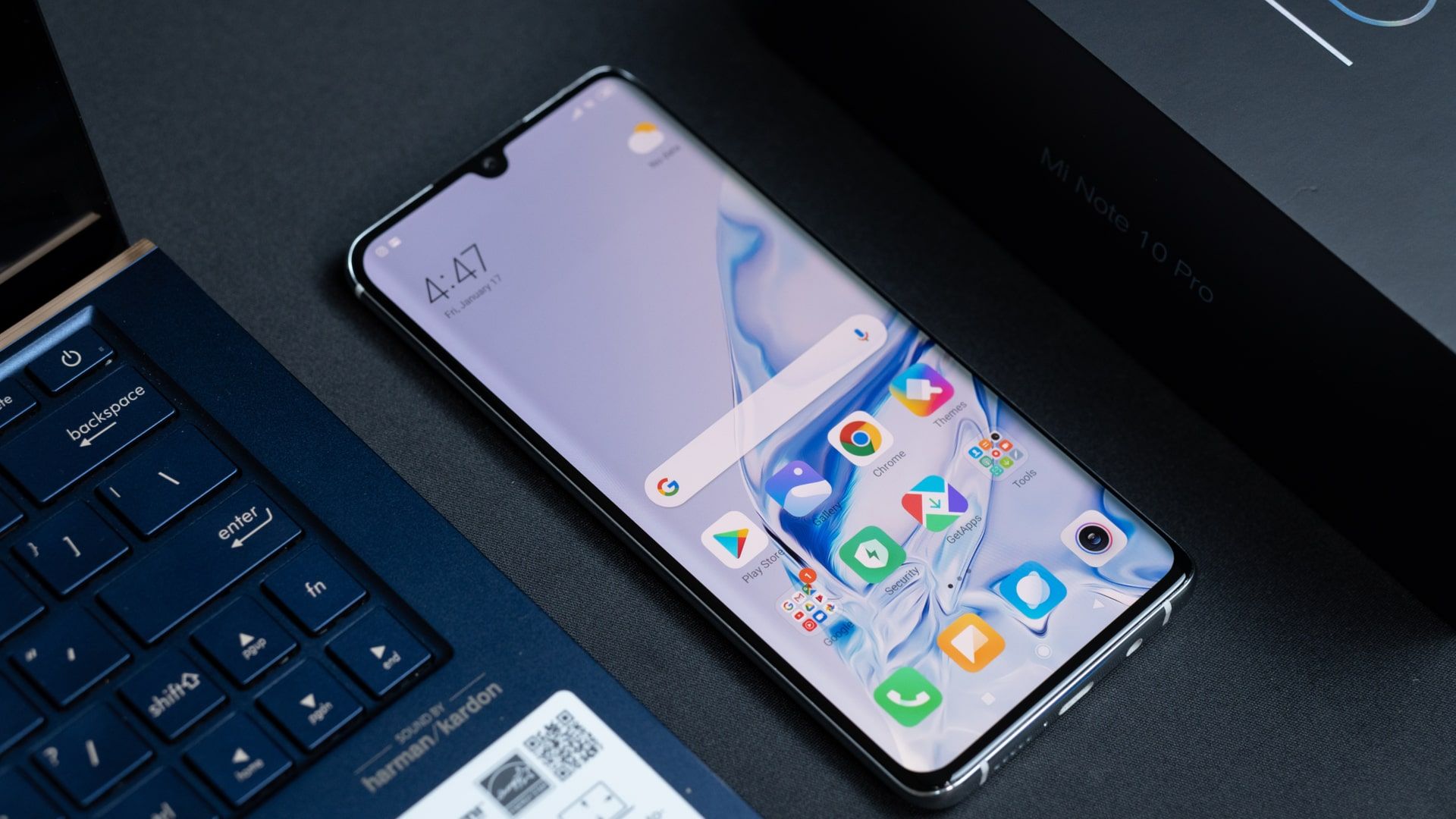 Qual o melhor Xiaomi? Mi 10 é um dos modelos premium da fabricante (Foto: Shutterstock) 