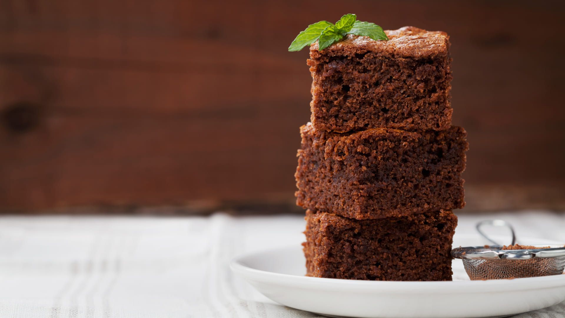 Bolo na airfryer: veja como preparar bolo de chocolate