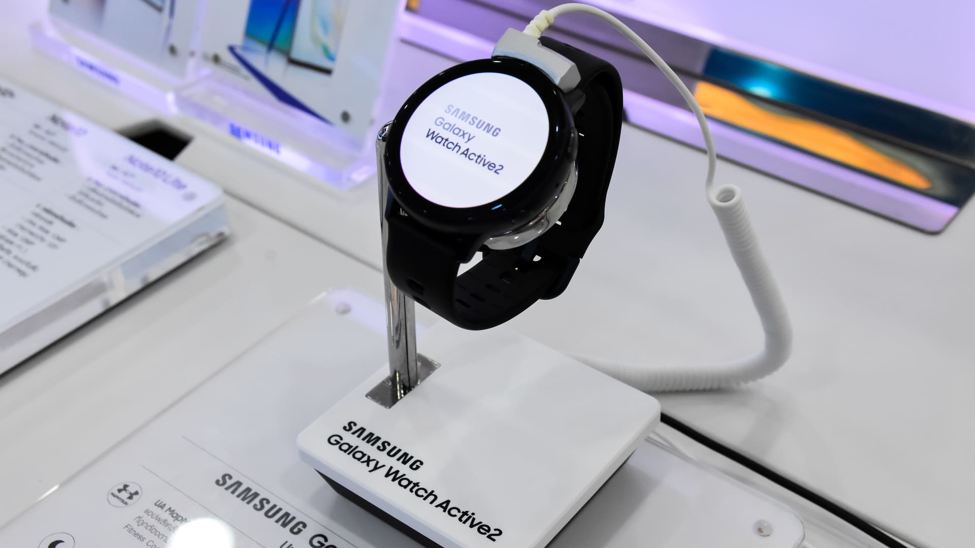 Smartwatch redondo Galaxy Active 2 (Foto: Shutterstock)