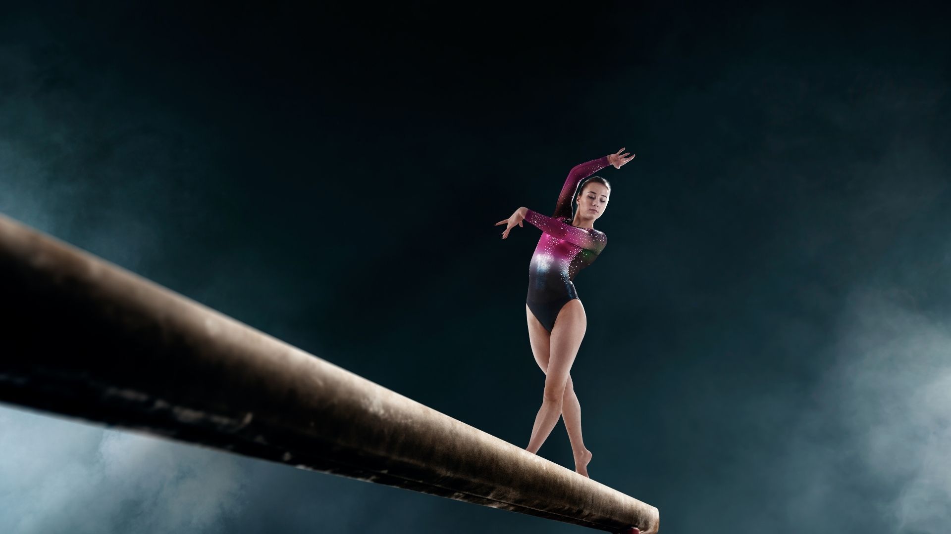 Ginástica tem variações: artística, rítmica e de trampolim (Shutterstock)