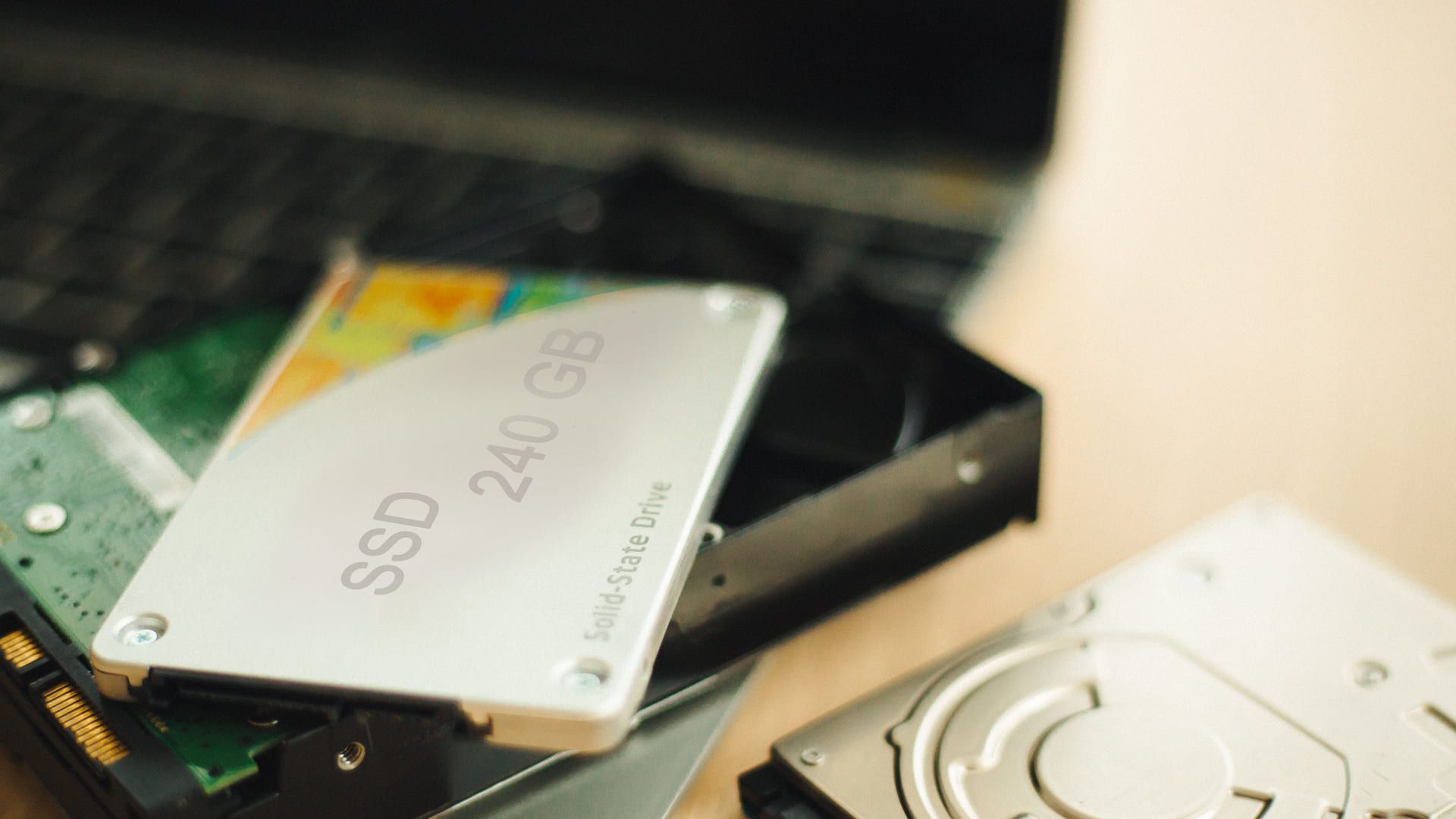 O SSD permite maior velocidade em comparação ao HD convencional (Fonte: Shutterstock)