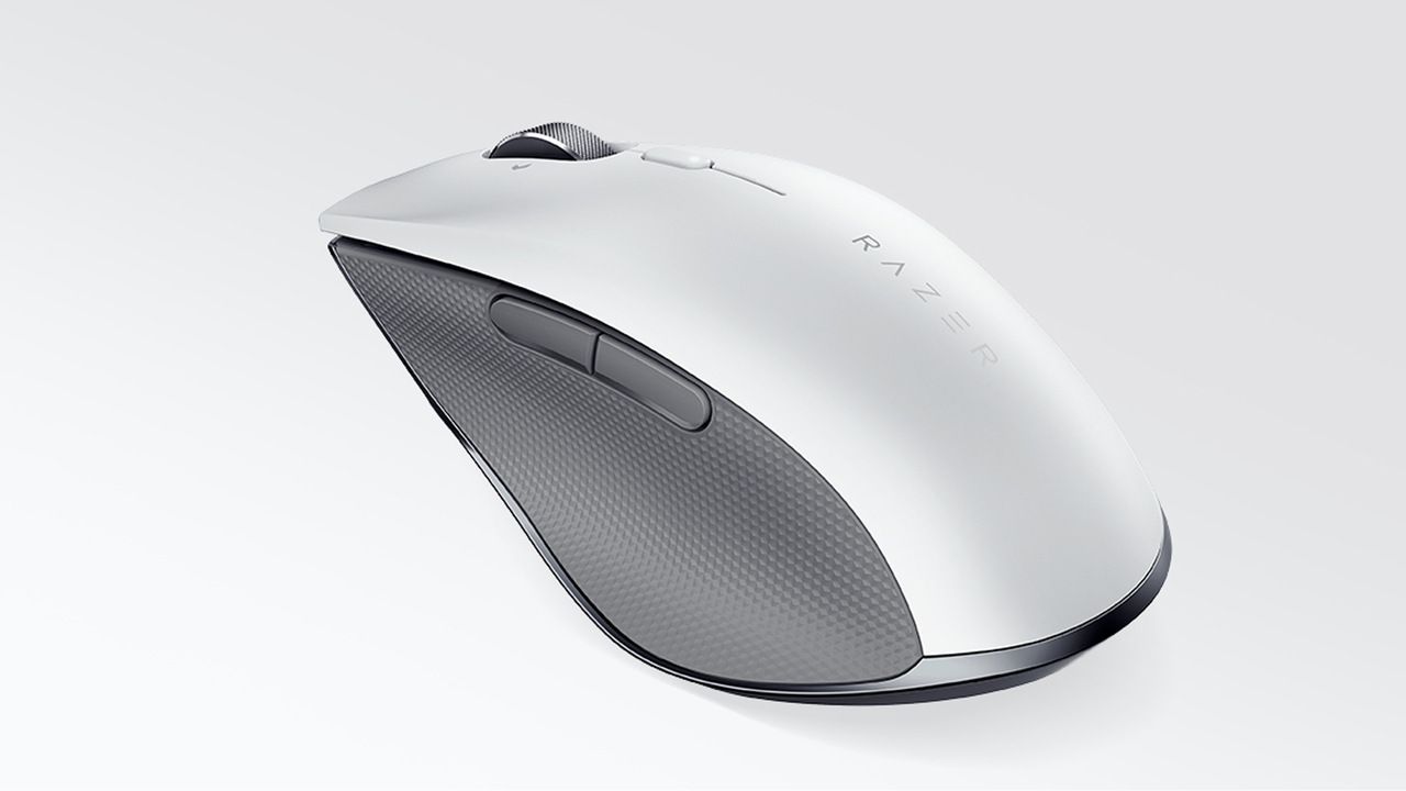 Mouse ergonômico sem fio na cor branca em destaque