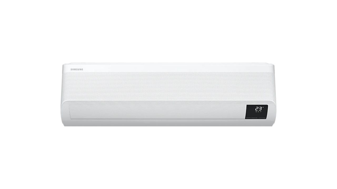 Ar-condicionado Samsung Wind Free branco, de frente, em fundo branco