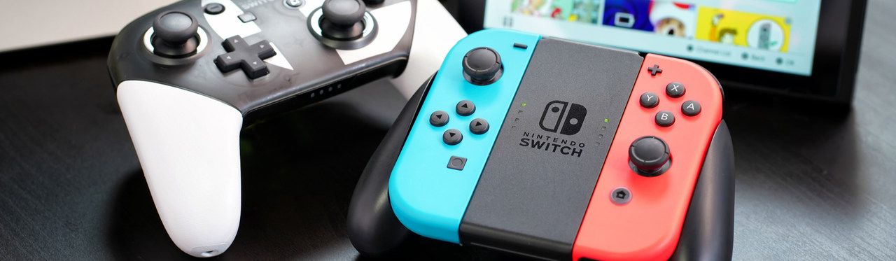 Nintendo Switch vs celular gamer: qual a melhor opção para videogame  portátil? - Promobit