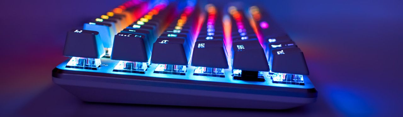 Teclado gamer mecânico em close