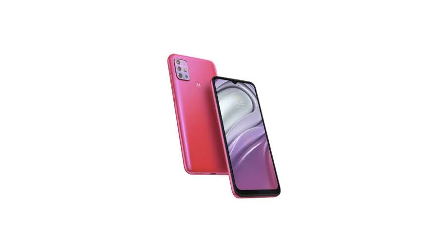 Traseira e parte da frente do Moto G20 rosa em fundo branco
