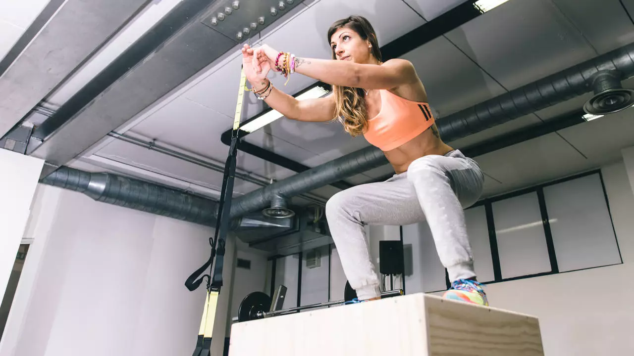 Bumbum na nuca: o guia completo para treinar glúteos em casa