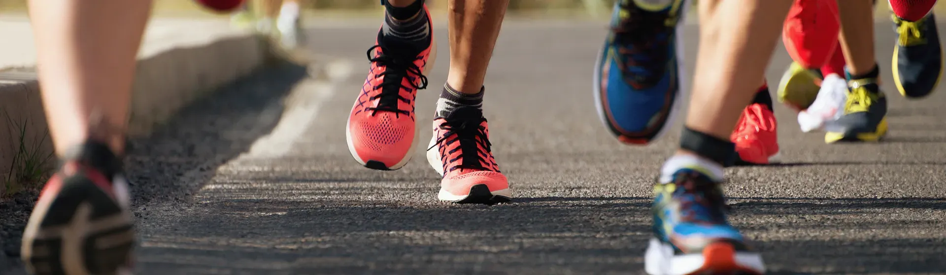 Pisada para dentro qual o store tenis ideal