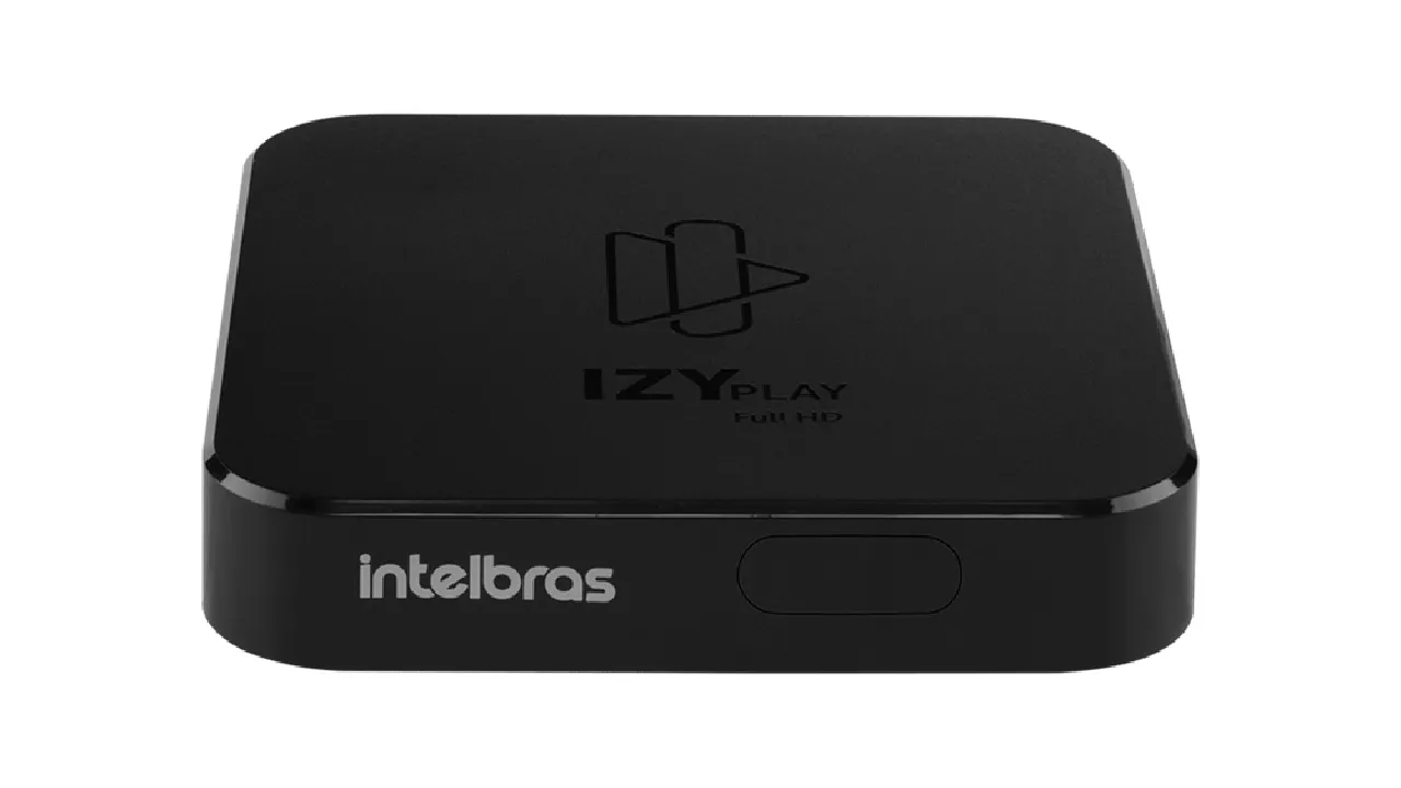 Imagem da TV box Intelbras Izy Play em um fundo branco