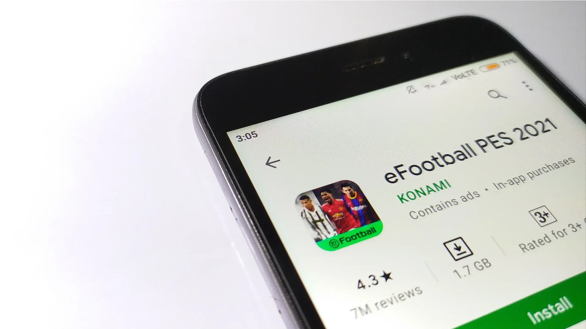 Konami lança o eFootball 2022 Mobile; confira os requisitos para os  celulares e como baixar 