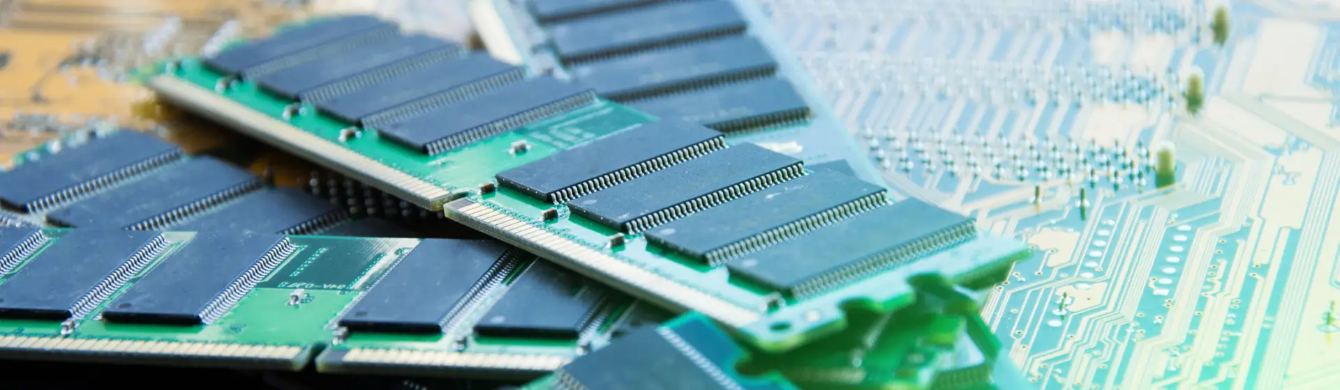 Capa do post: Memória RAM DDR3: ainda vale a pena instalar esse tipo de pente no PC?