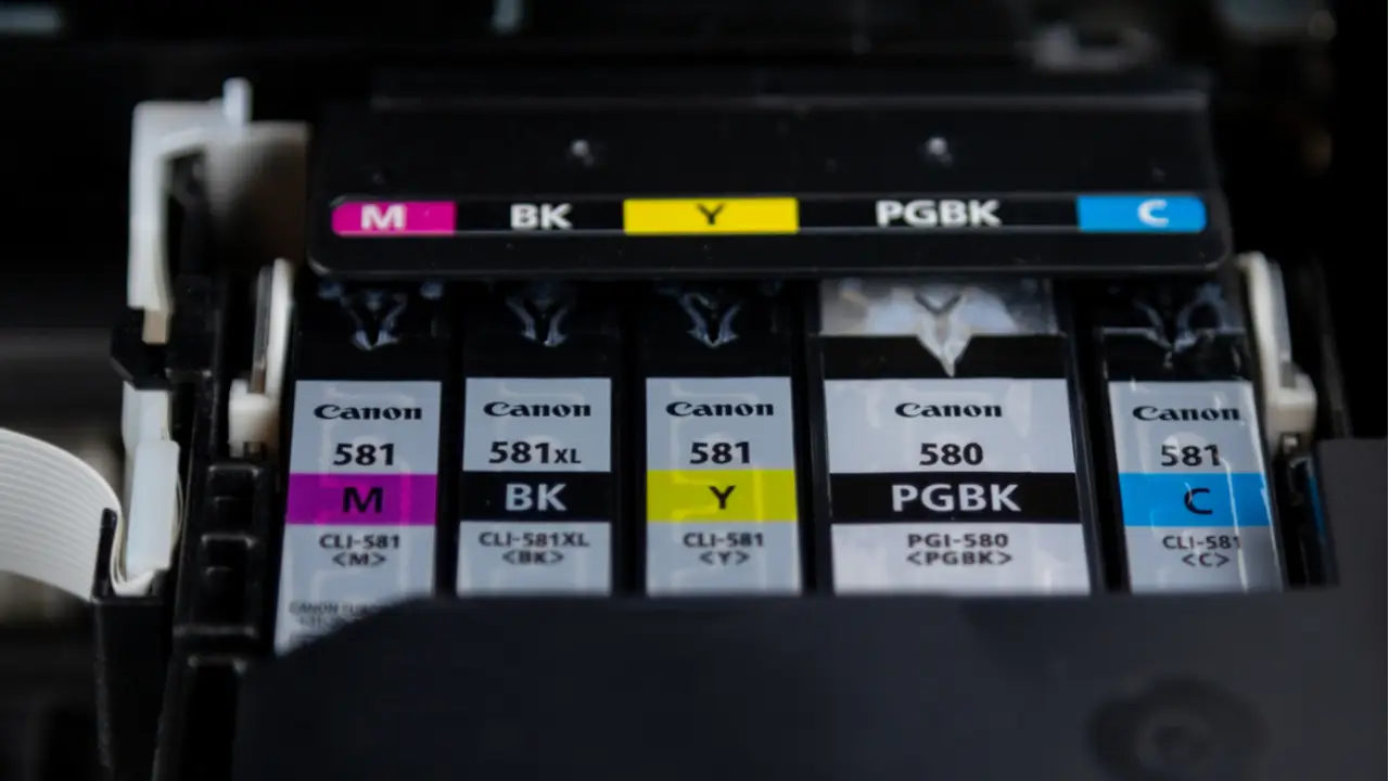 Cartucho de impressora Canon em diferentes cores