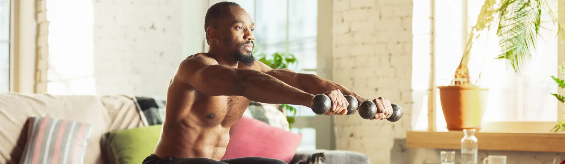 Treino de braço fora da rotina com o Kettlebell - Oxer Brasil