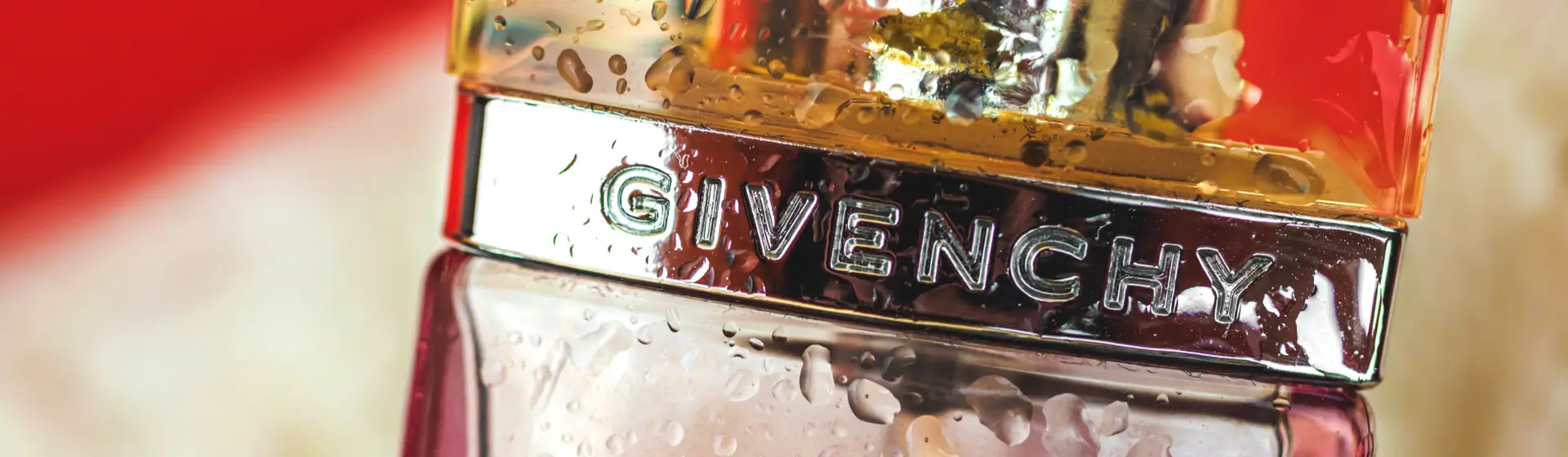 Capa do post: Perfume Givenchy: 8 melhores apostas femininas e masculinas