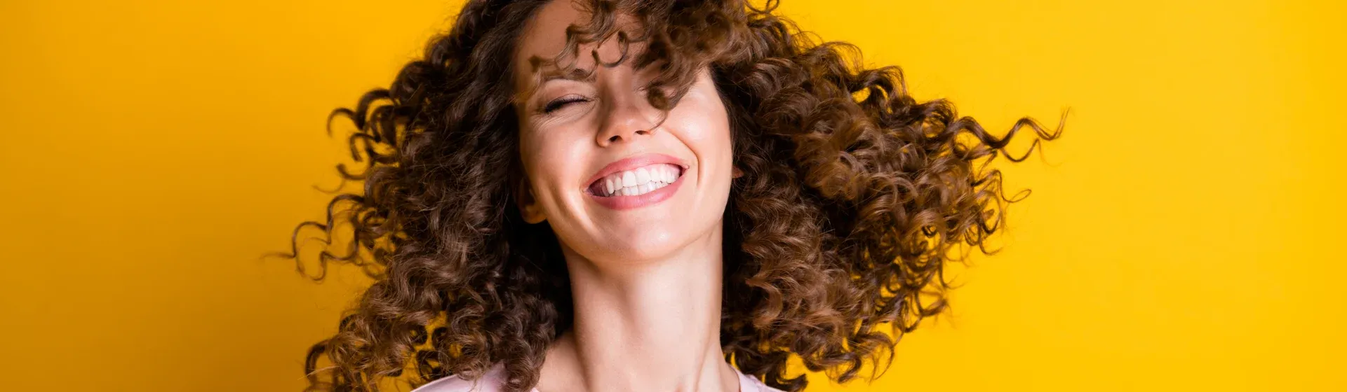 Ativador de cacho, leave-in: os melhores produtos para cabelo cacheado - Revista  Marie Claire, cabelo lindo cacheado 