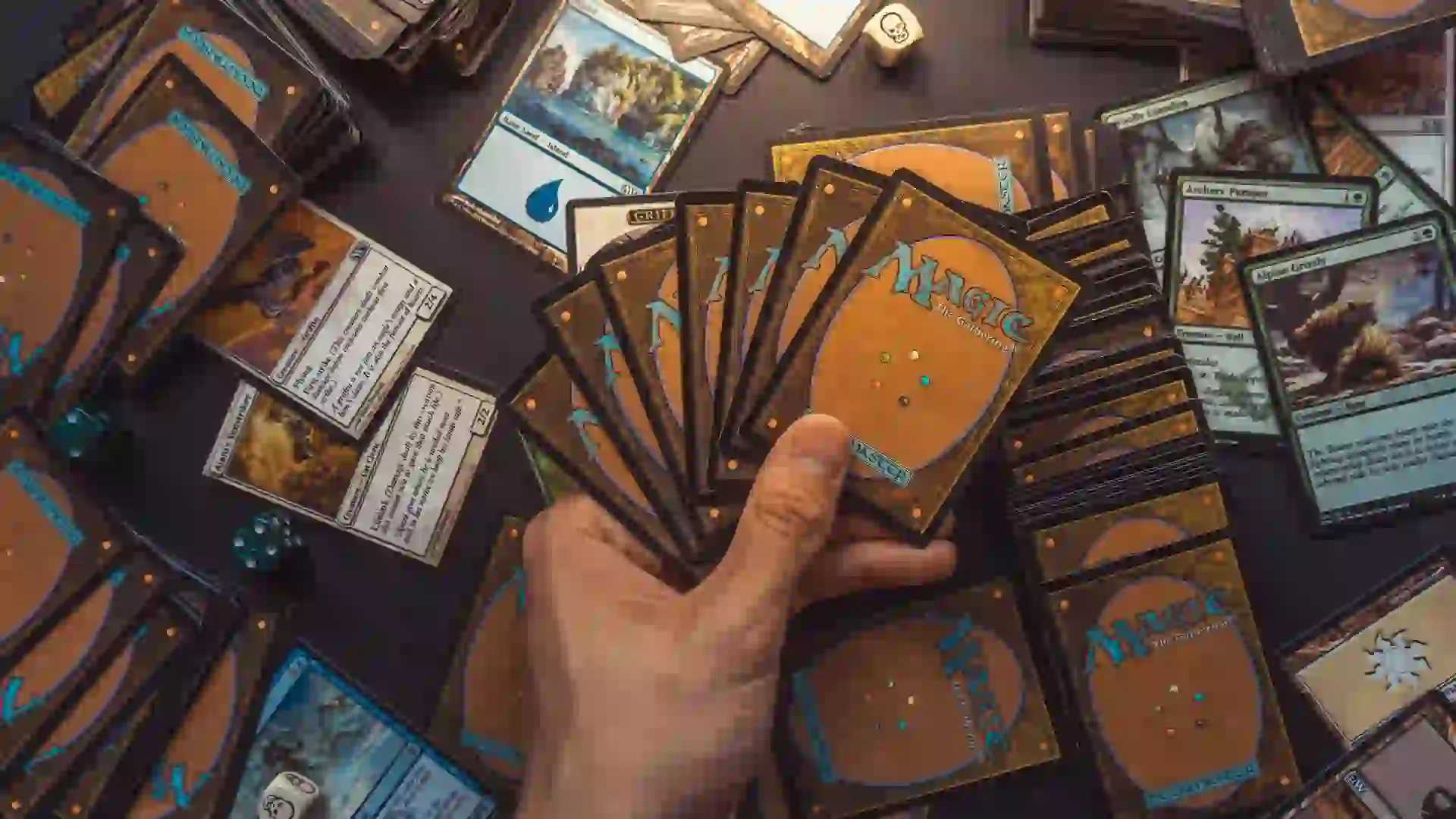 Melhores jogos de cartas: veja 12 opções em que a diversão é garantida