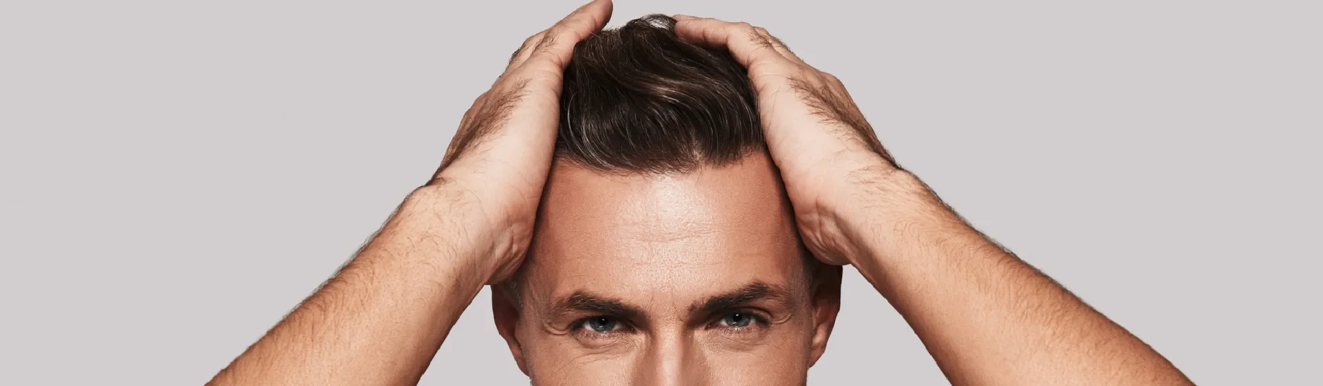 Homens: dicas e cuidados para um cabelo impecável - Bulbo Raiz