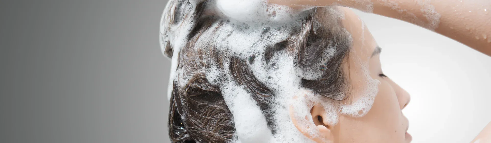 Capa do post: Redken shampoo: 10 opções da marca para cuidar dos cabelos