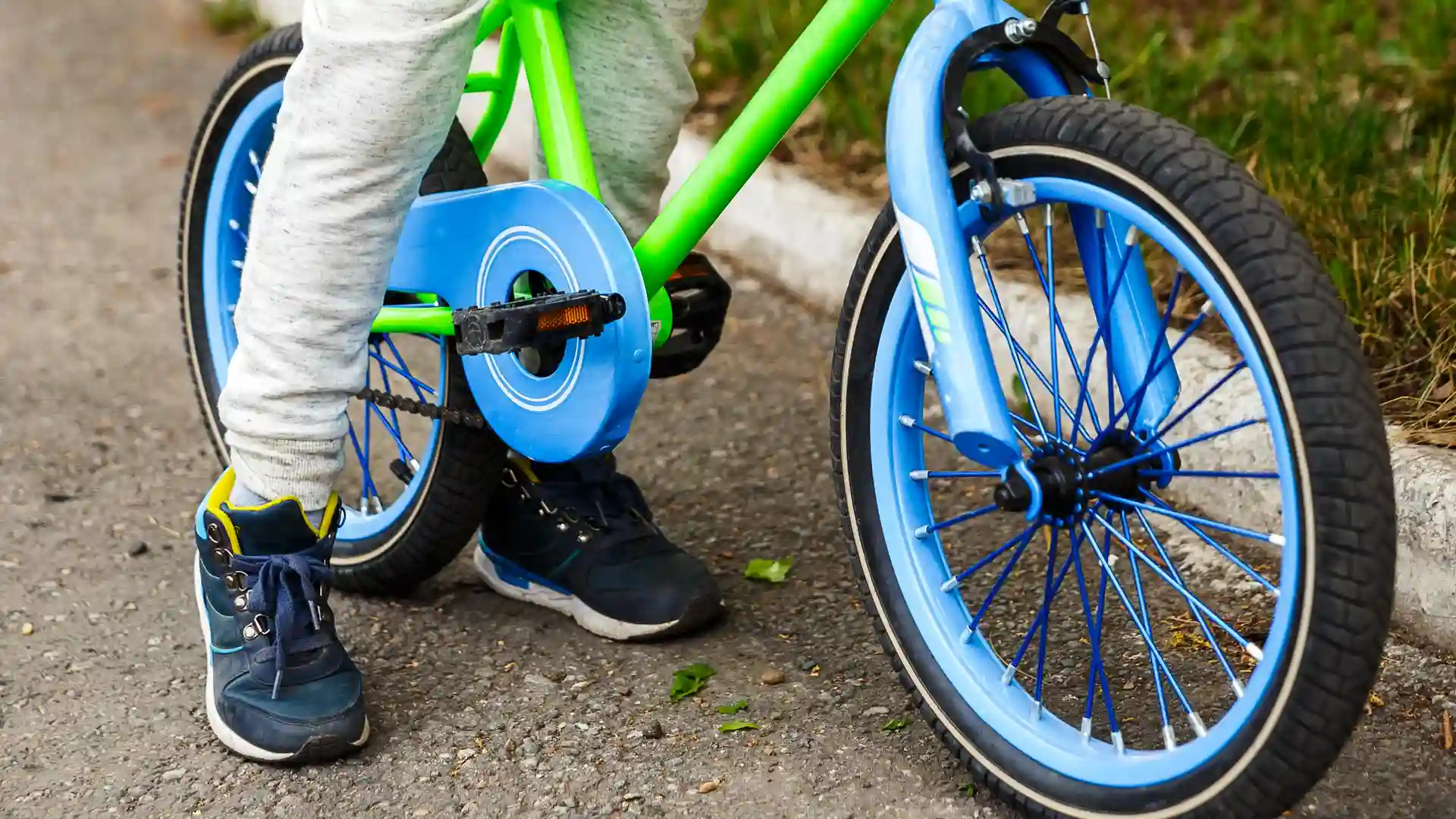 Bicicleta Aro 20 Com Suspensão E Freio A Disco Unitoys em Promoção na  Americanas