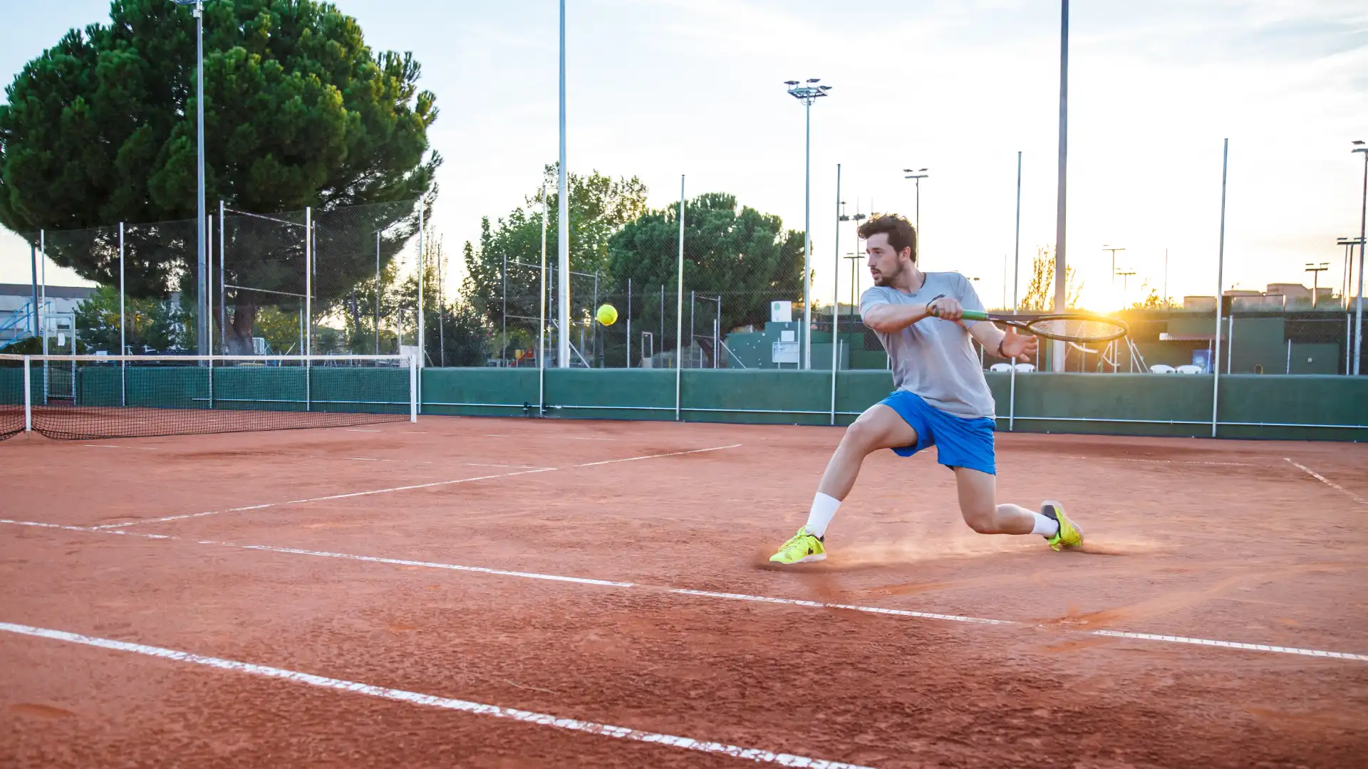 Tenis quadra rápida 