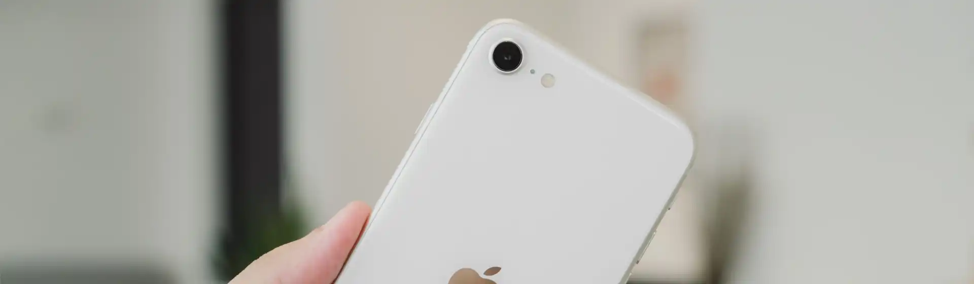 Capa do post: iPhone SE 3: veja preço e detalhes do celular da Apple
