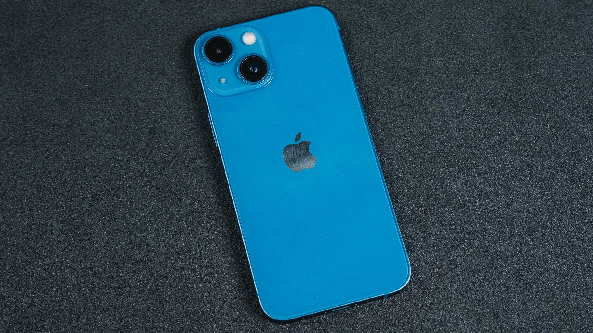 Conheça a capa que transforma a traseira do iPhone em um Mini Game