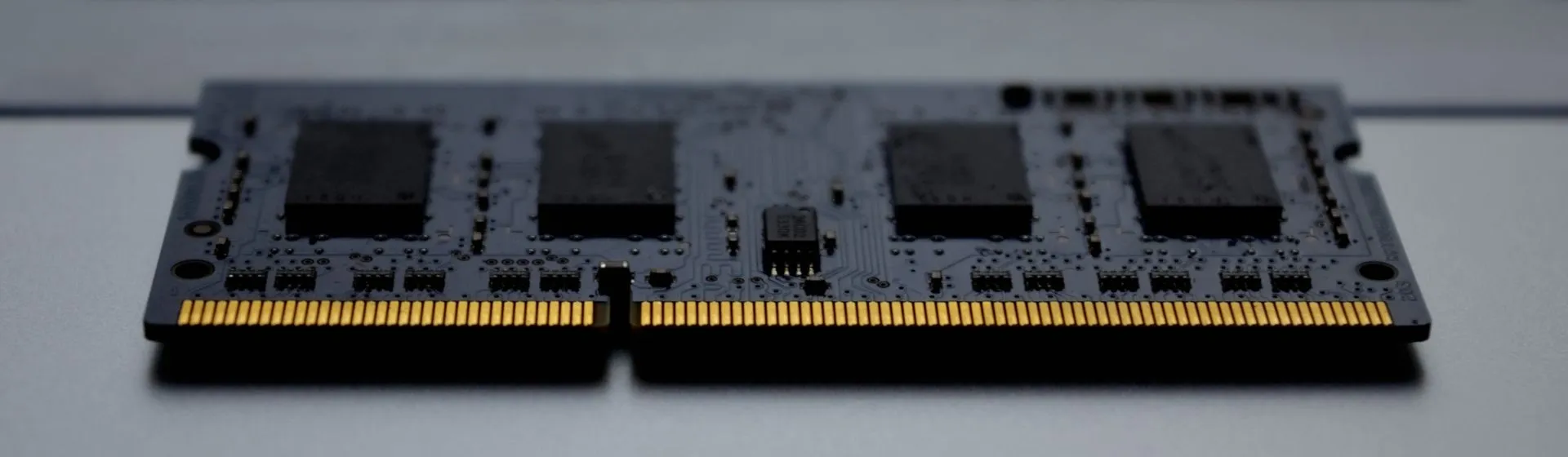 Só Memórias - Memórias Ram Mais Barata do Brasil - Memória Notebook  Kingston 8GB DDR4 2400MHZ