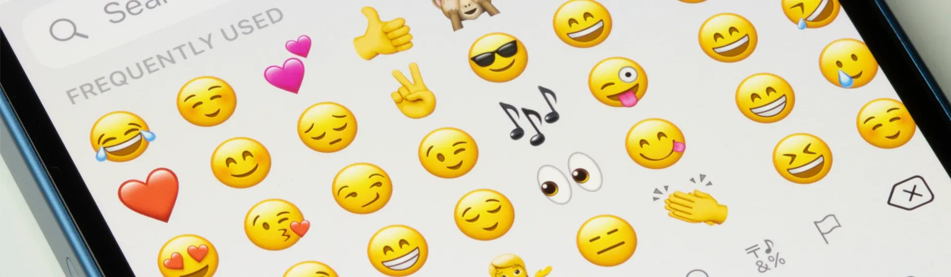 Capa do post: Significado dos emojis do WhatsApp: entenda cada um deles