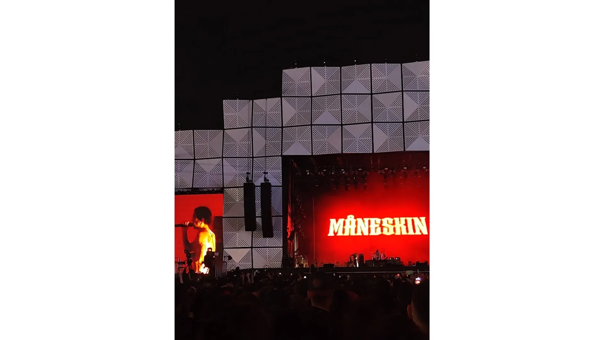 Foto noturna de um show