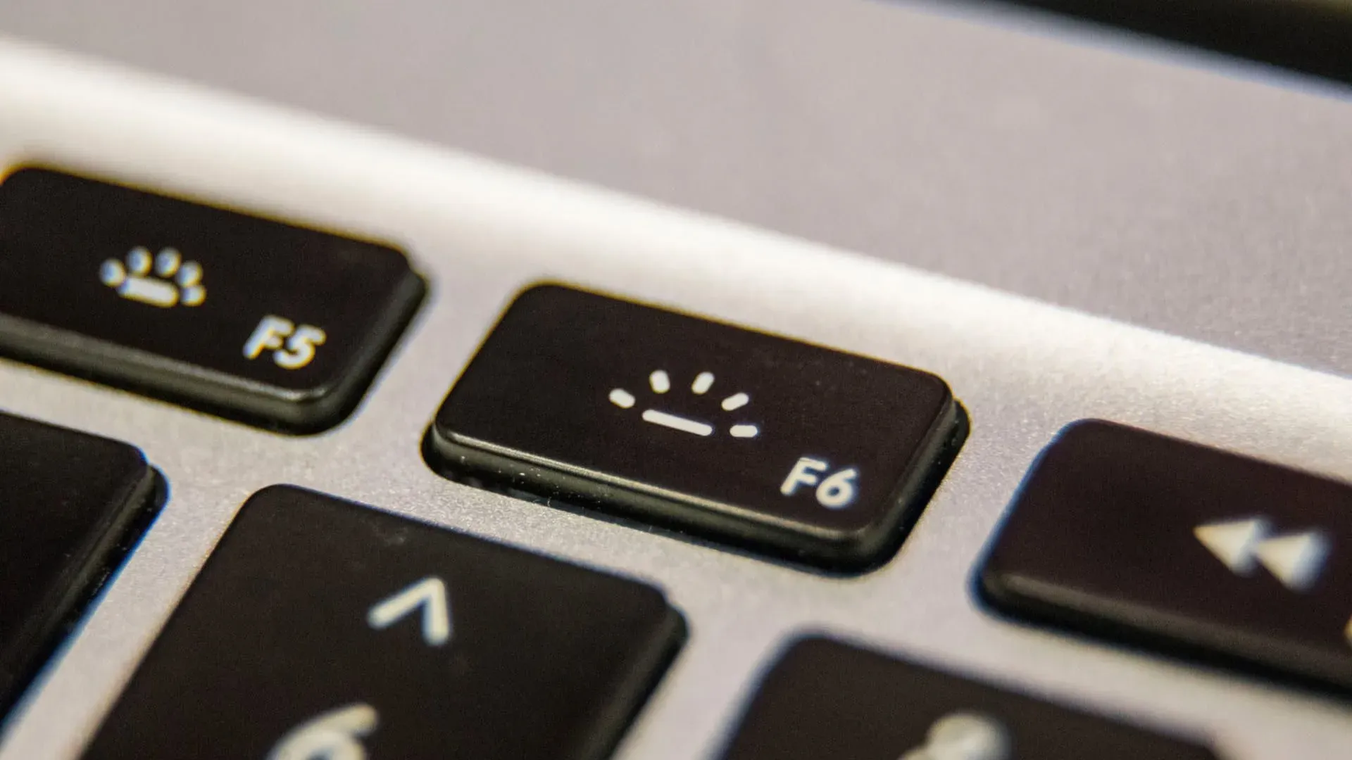 Aprenda como fazer símbolos no teclado do notebook - Positivo do seu jeito