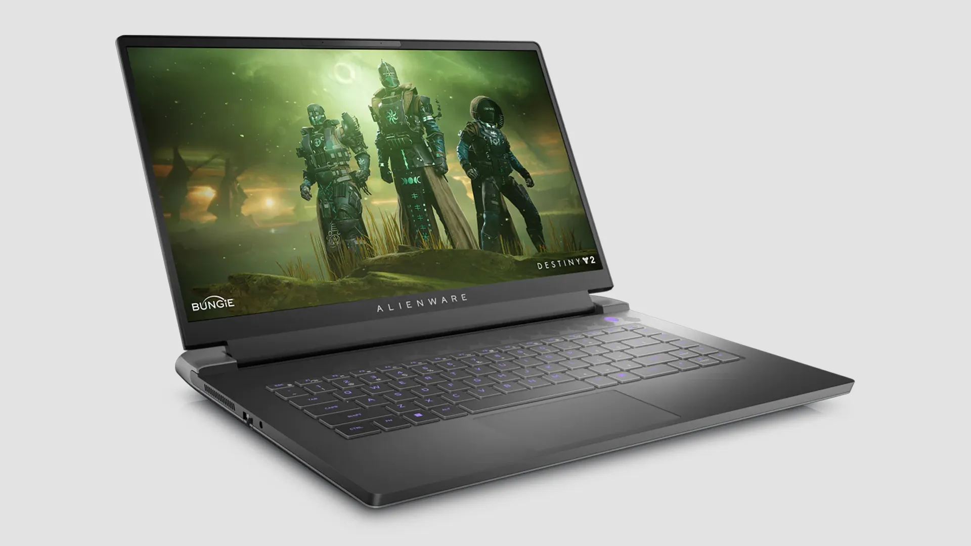 Dell Alienware m15 R7 visto na diagonal