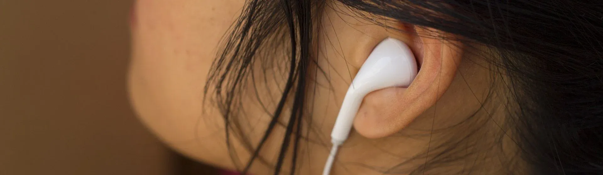 Capa do post: Fone de ouvido barato: as melhores opções para gastar pouco