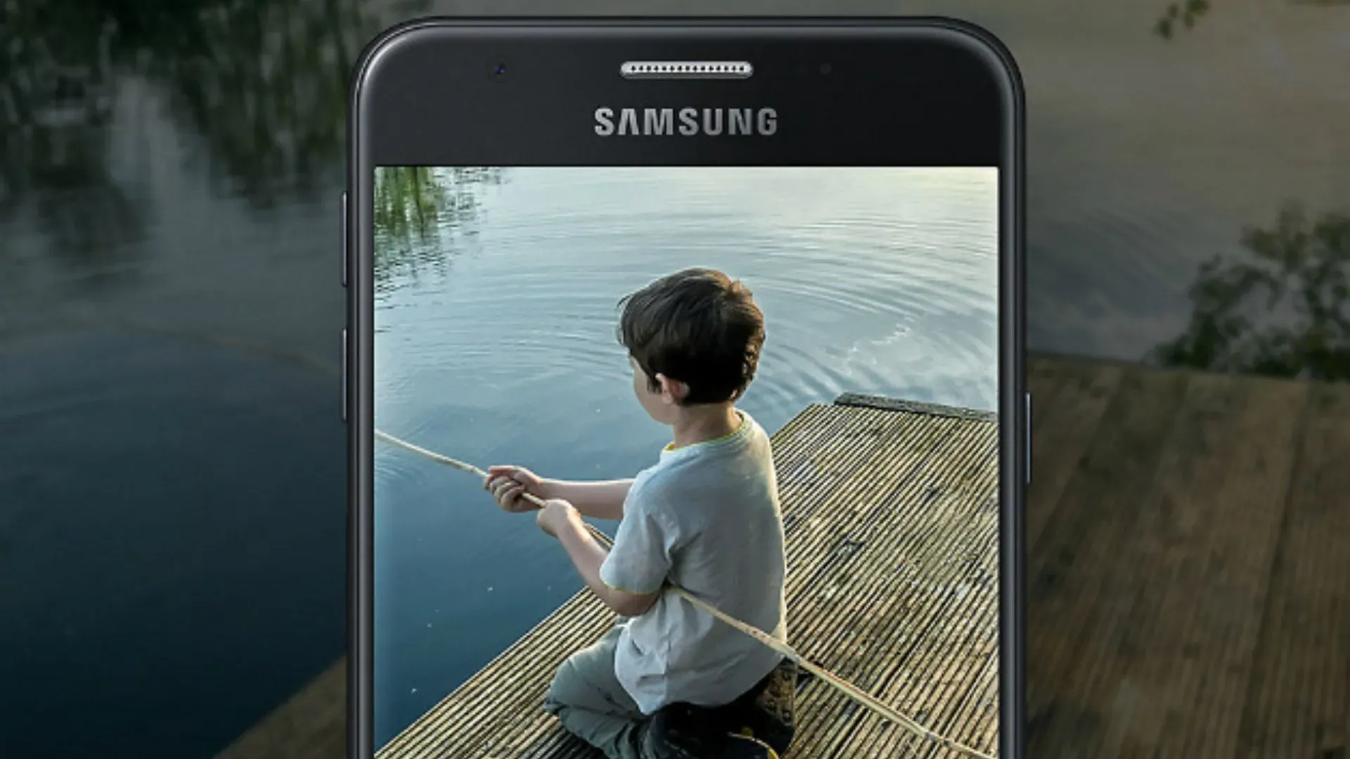Smartphone Samsung Galaxy J5 Duos Dourado 5 4G 13MP QuadCore 16GB com  Flash Frontal - Samsung Galaxy - Magazine Luiza