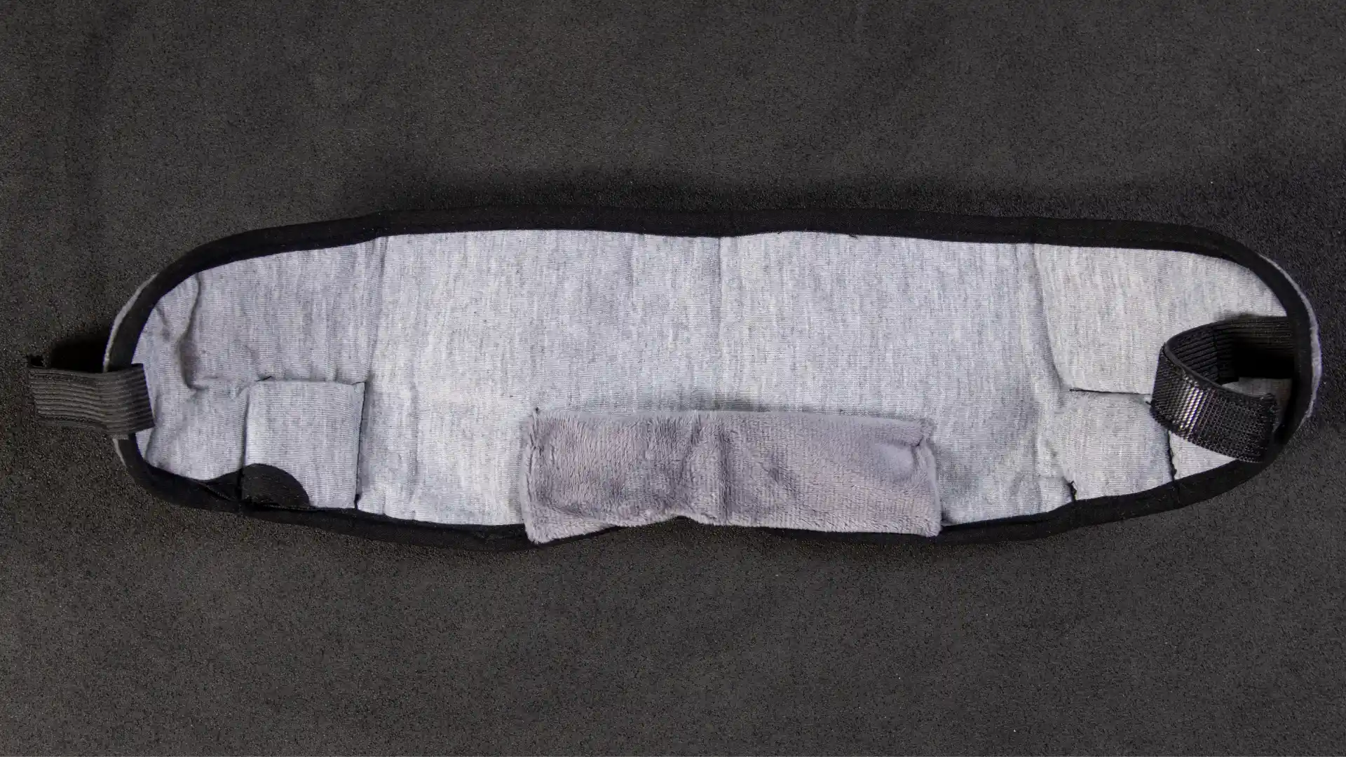 A máscara de dormir Bluetooth é muito confortável, mas tem seus pontos de atenção