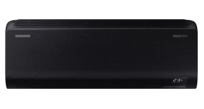 Foto de ar condicionado Wind Free Black Edition Samsung no fundo branco.