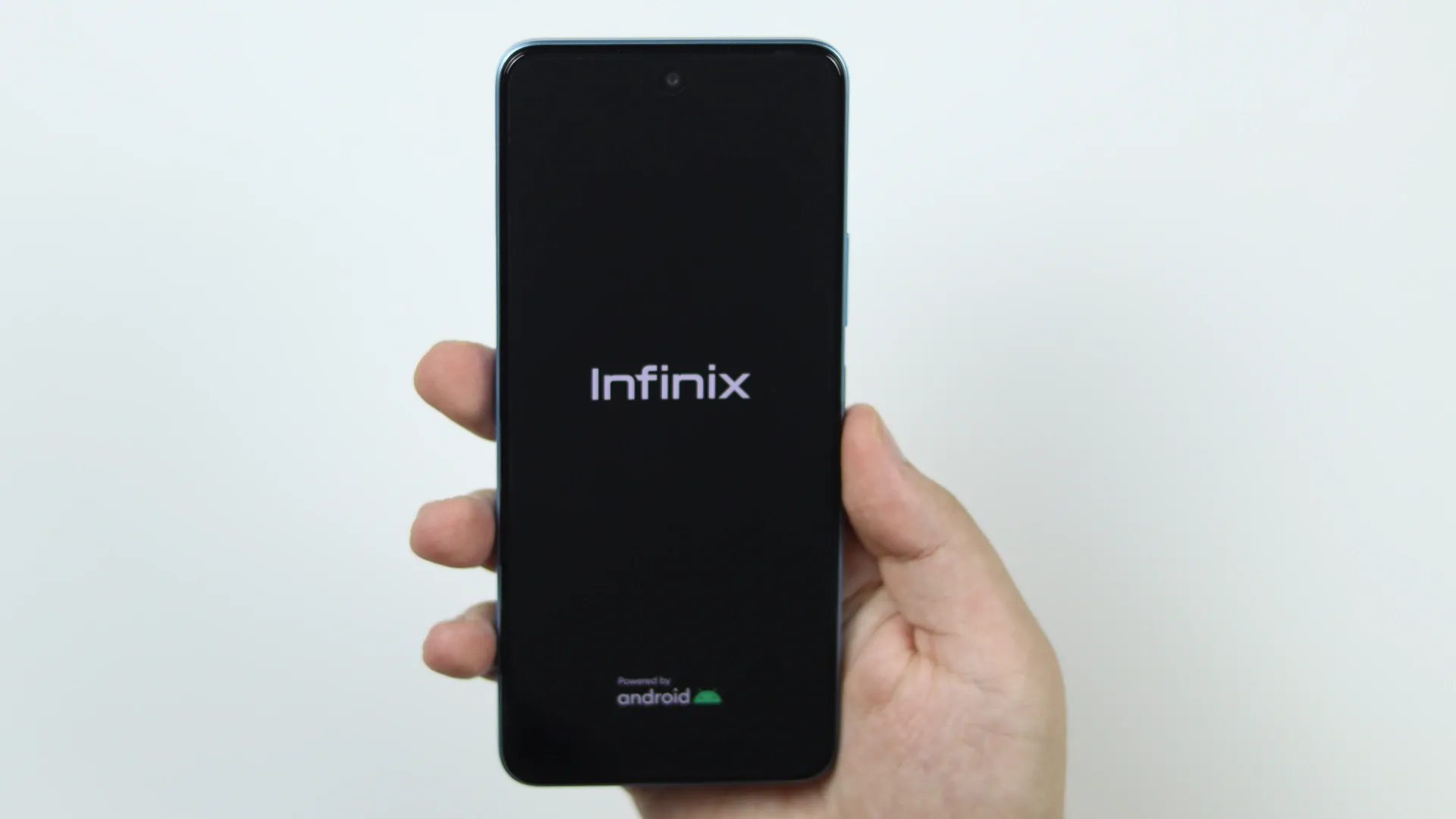 Smartphone Infinix Free Fire Limited Edition, 128GB, 6GB RAM, Câmera Tripla  até 50 MP, Bateria de 5000mAh, Tela 6,78” de 90Hz Full HD, Dual Chip –  Preto