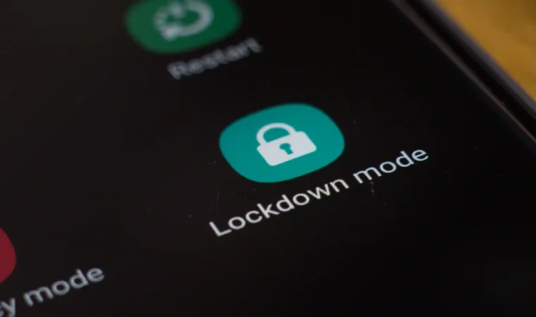 Tela de celular exibindo modo de segurança