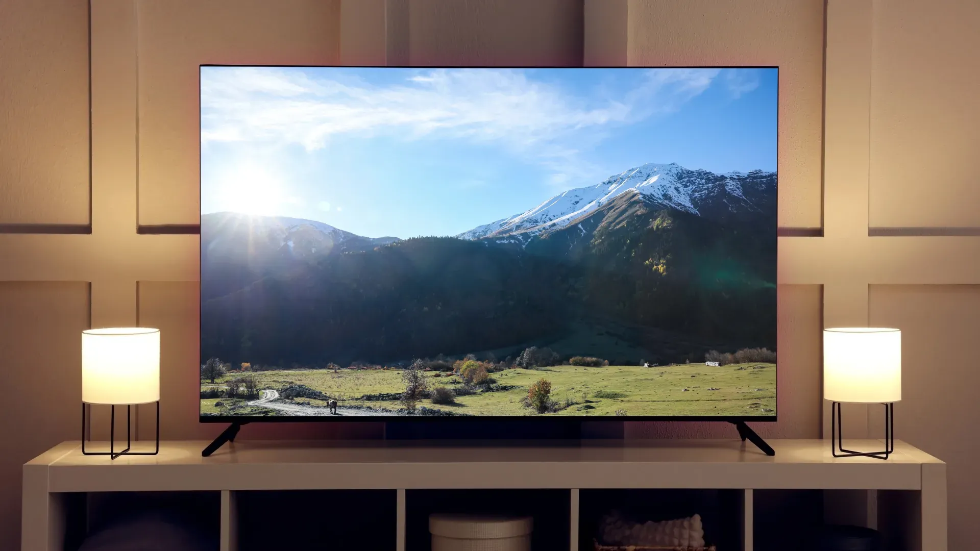 Smart TV em uma sala de estar